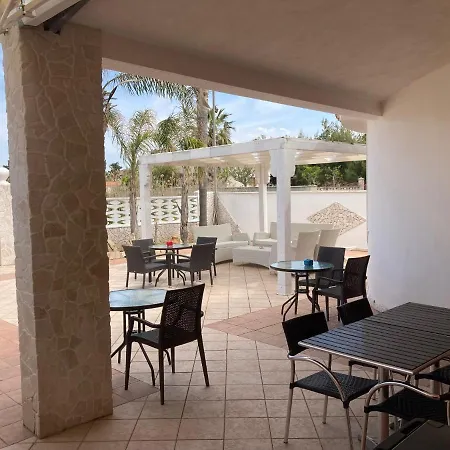 Angel Bay Bed & Breakfast 3*